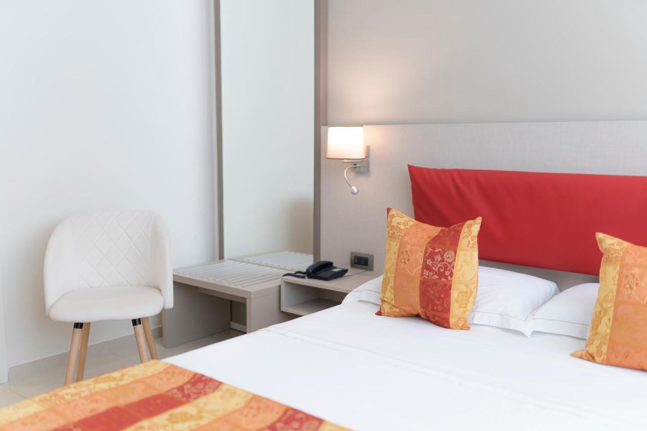Hotel San Pietro ไมยอรี ภายนอก รูปภาพ