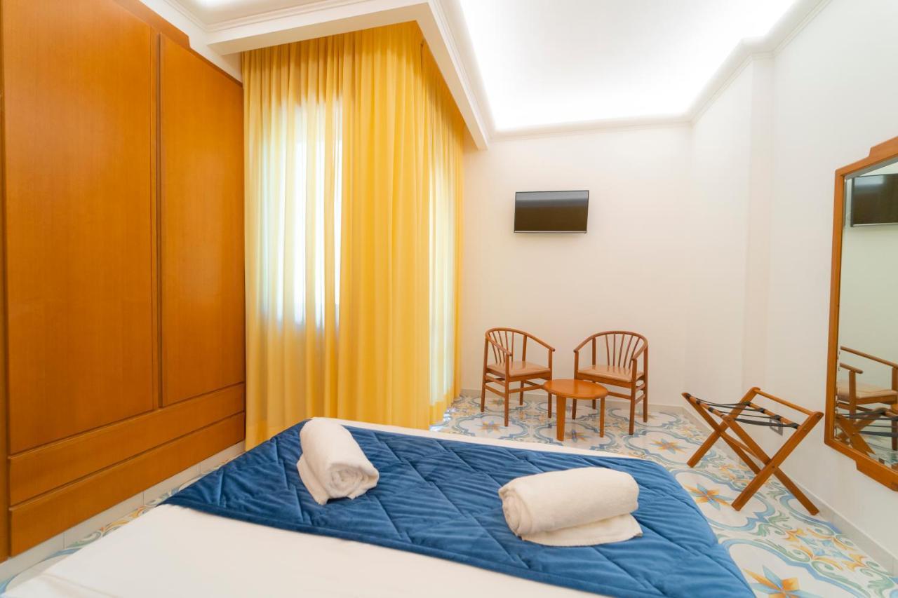 Hotel San Pietro ไมยอรี ภายนอก รูปภาพ