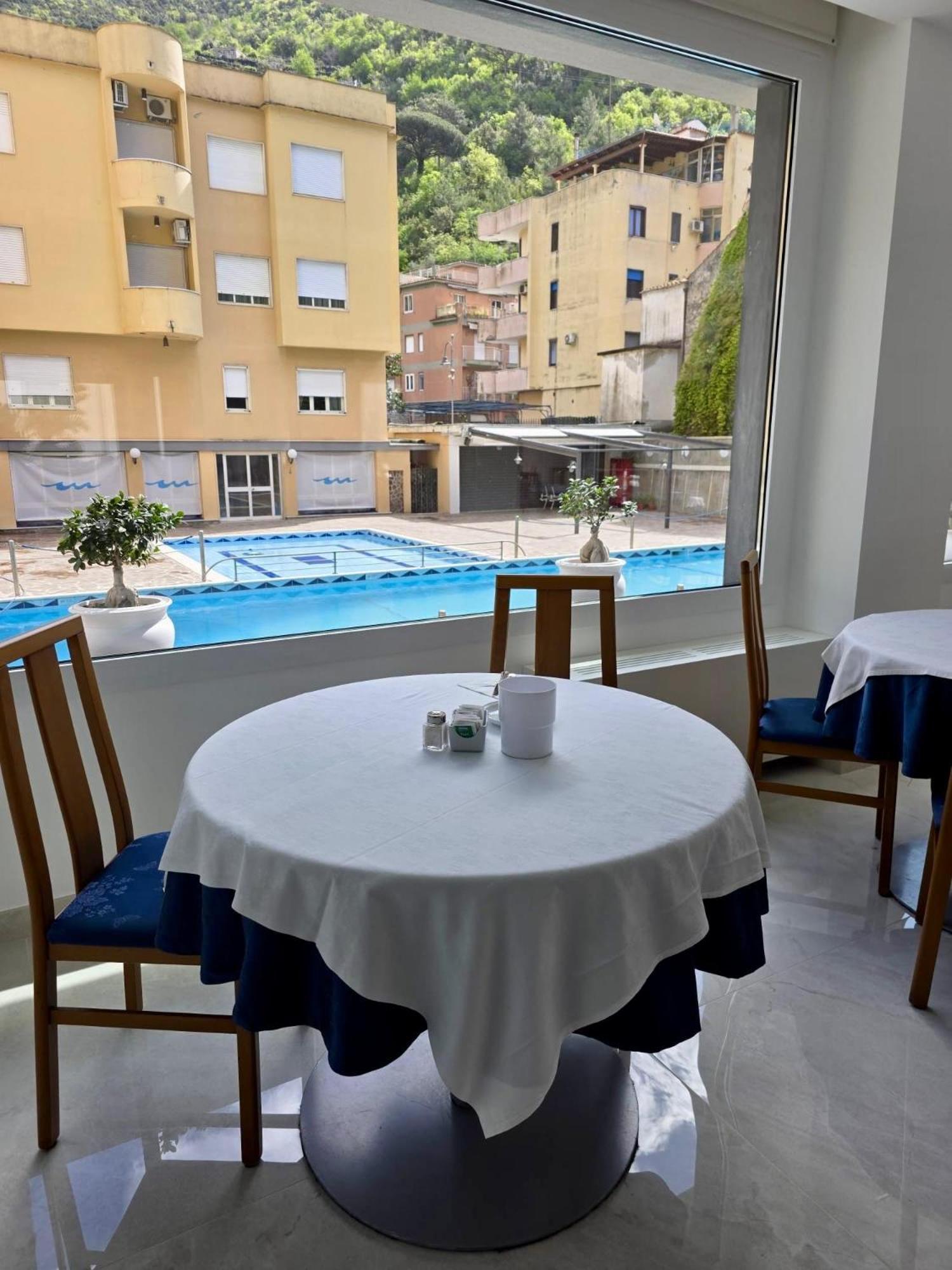 Hotel San Pietro ไมยอรี ภายนอก รูปภาพ
