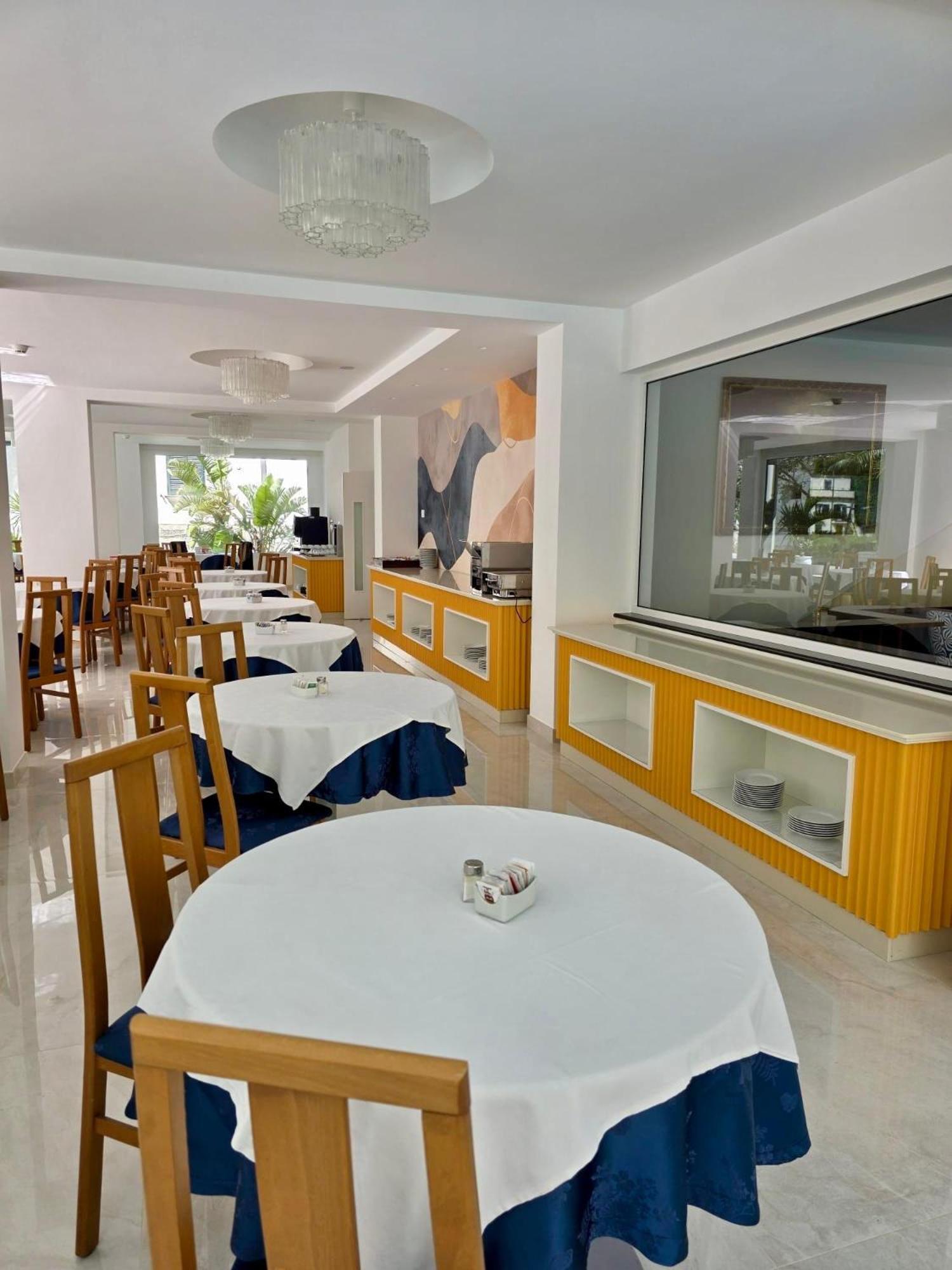 Hotel San Pietro ไมยอรี ภายนอก รูปภาพ
